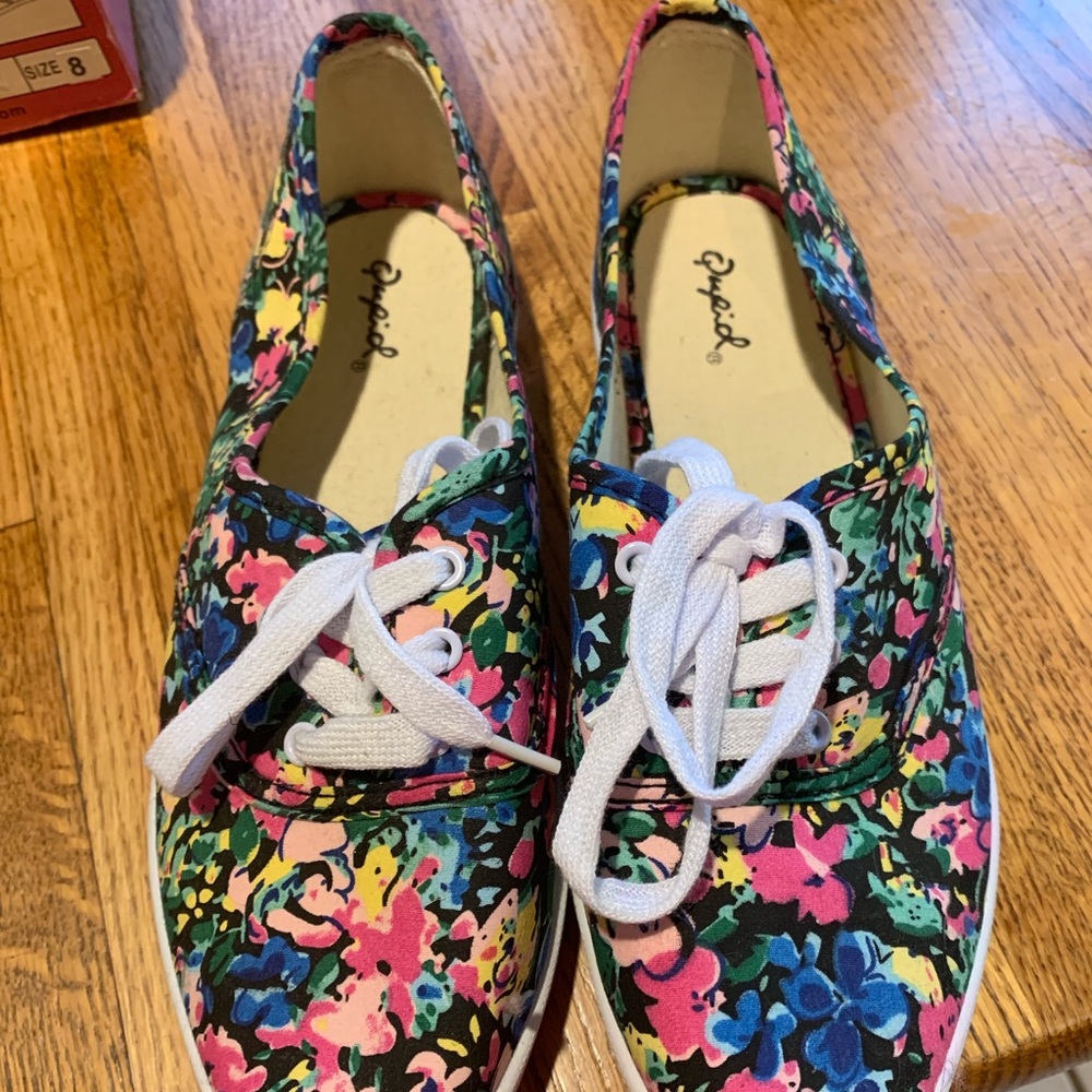 Floral tennis’s shoes/ sneakers